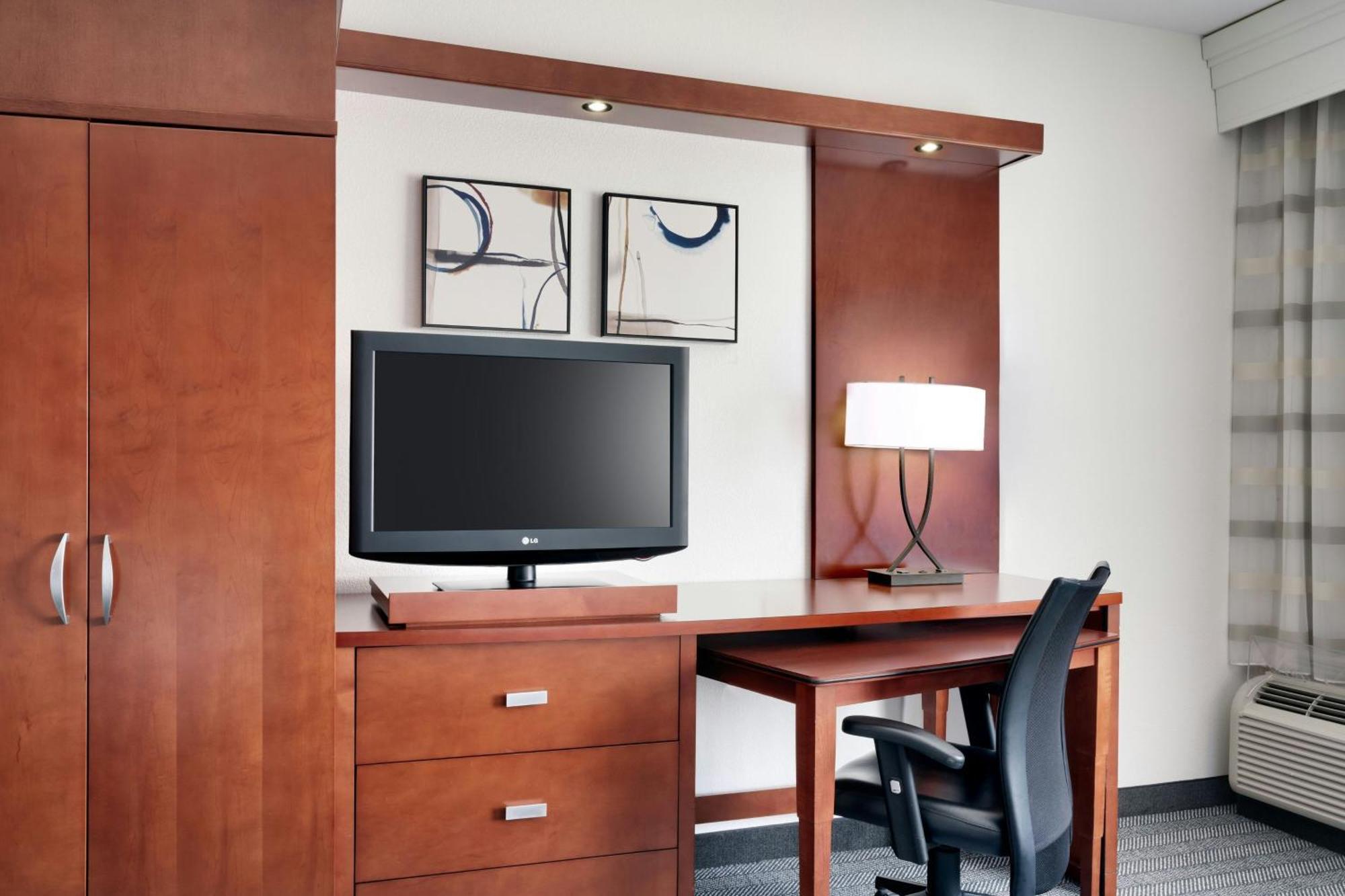 Courtyard By Marriott Houston Nasa Clear Lake Webster Exterior photo